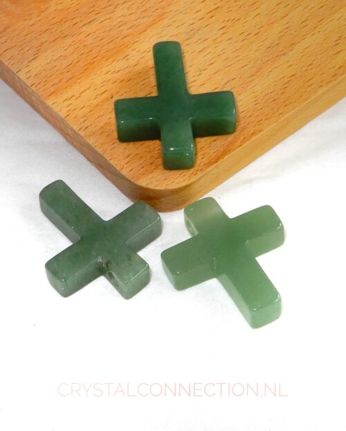 Kruis hanger doorboord