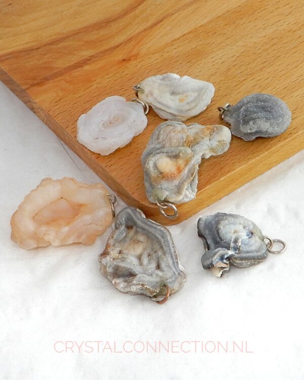 chalcedoon-roosje-hanger-groot Chalcedoon roosje hanger