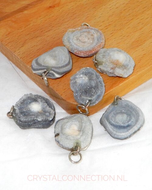 Chalcedoon roosje hanger