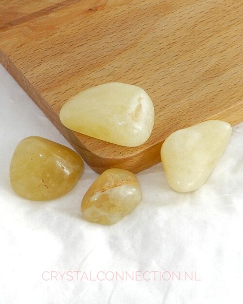 Danburiet geel trommelsteen