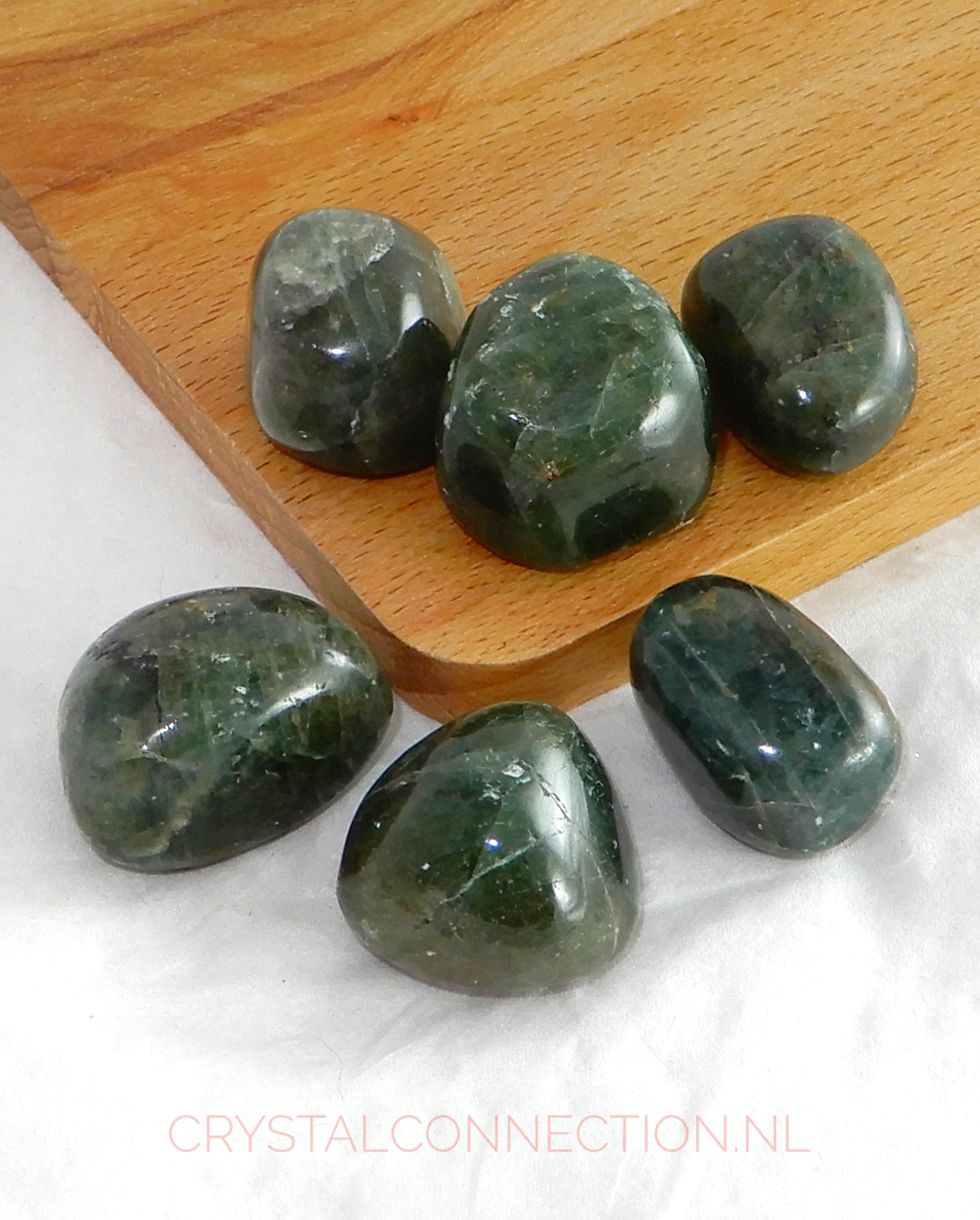 Diopsiet trommelsteen groen