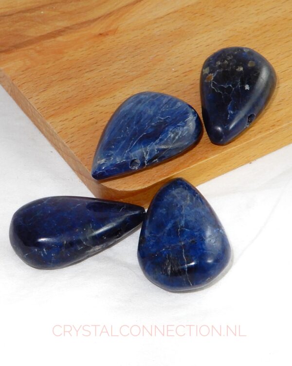 Dumortieriet doorboorde hanger