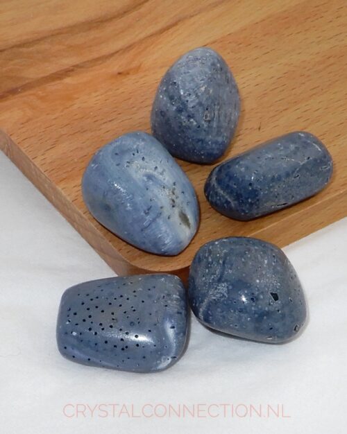 Koraal blauw trommelsteen