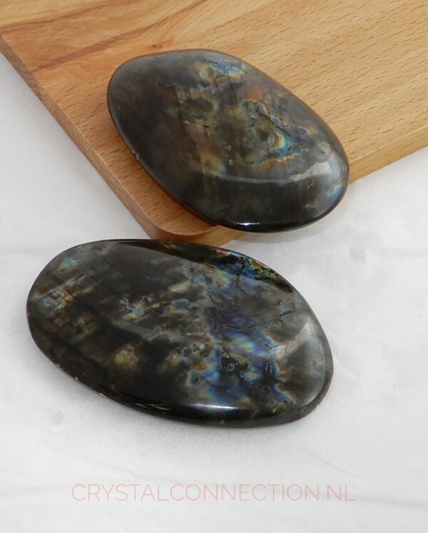 Labradoriet massagesteen