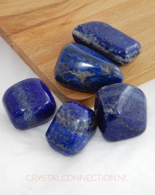 Lapis lazuli geslepen steen