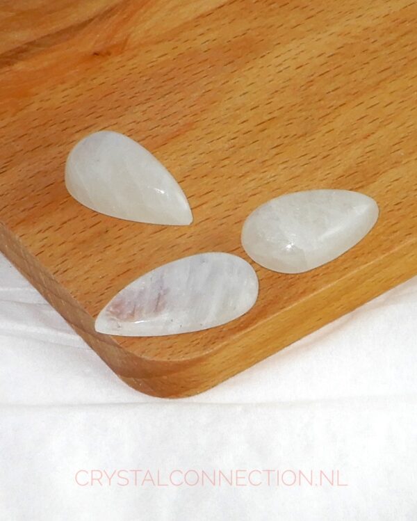 Maansteen blauw cabochon