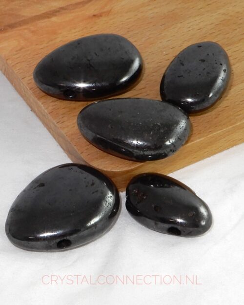 Magnetiet doorboorde hanger