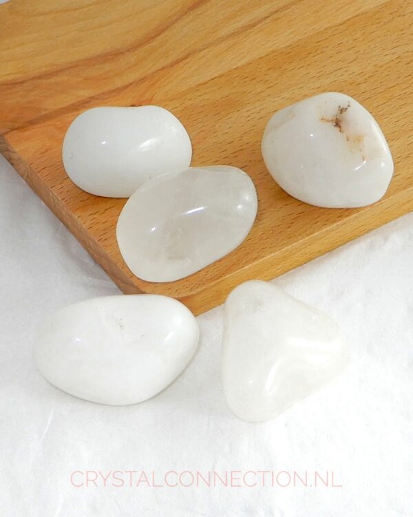 melkkwarts-trommelsteen-20-30g Melkkwarts hanger