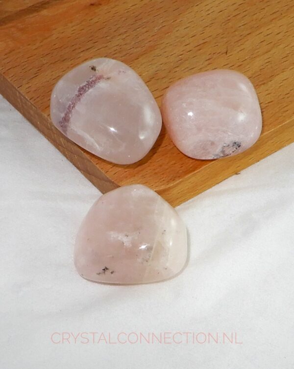 Petaliet trommelsteen