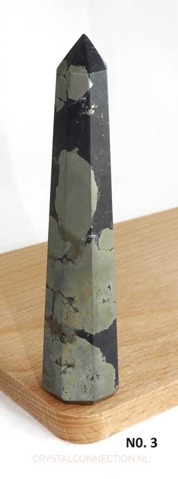 Pyriet obelisk geslepen vorm