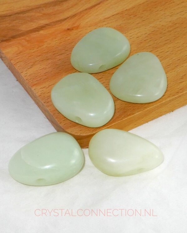 Serpentijn doorboorde hanger