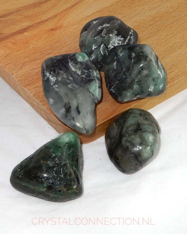 Smaragd trommelsteen