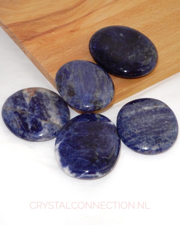 Sodaliet schijfsteen