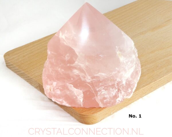 rozekwarts-geslepen-staand-no1 Rozekwarts punt geslepen staand